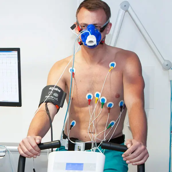 clinica-de-insuficiencia-cardiaca-prueba-de-esfuerzo-cardiovascular
